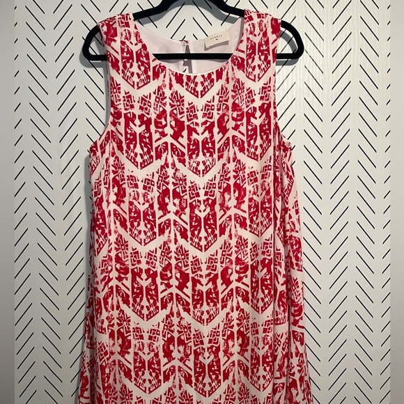 Everly Red and White Sleeveless Dress - Picture 3 of 12
